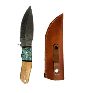 Camp Knife 4.5# Silver Blade Plastic Handle w/Case Included Sleek Green Handle